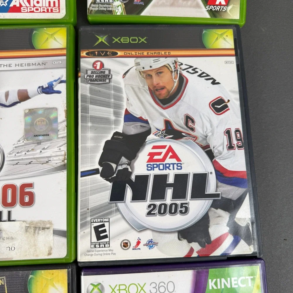 Xbox‎ 360 Sports Video Game lot Madden NHL Fight Night NCAA Football lot of 12